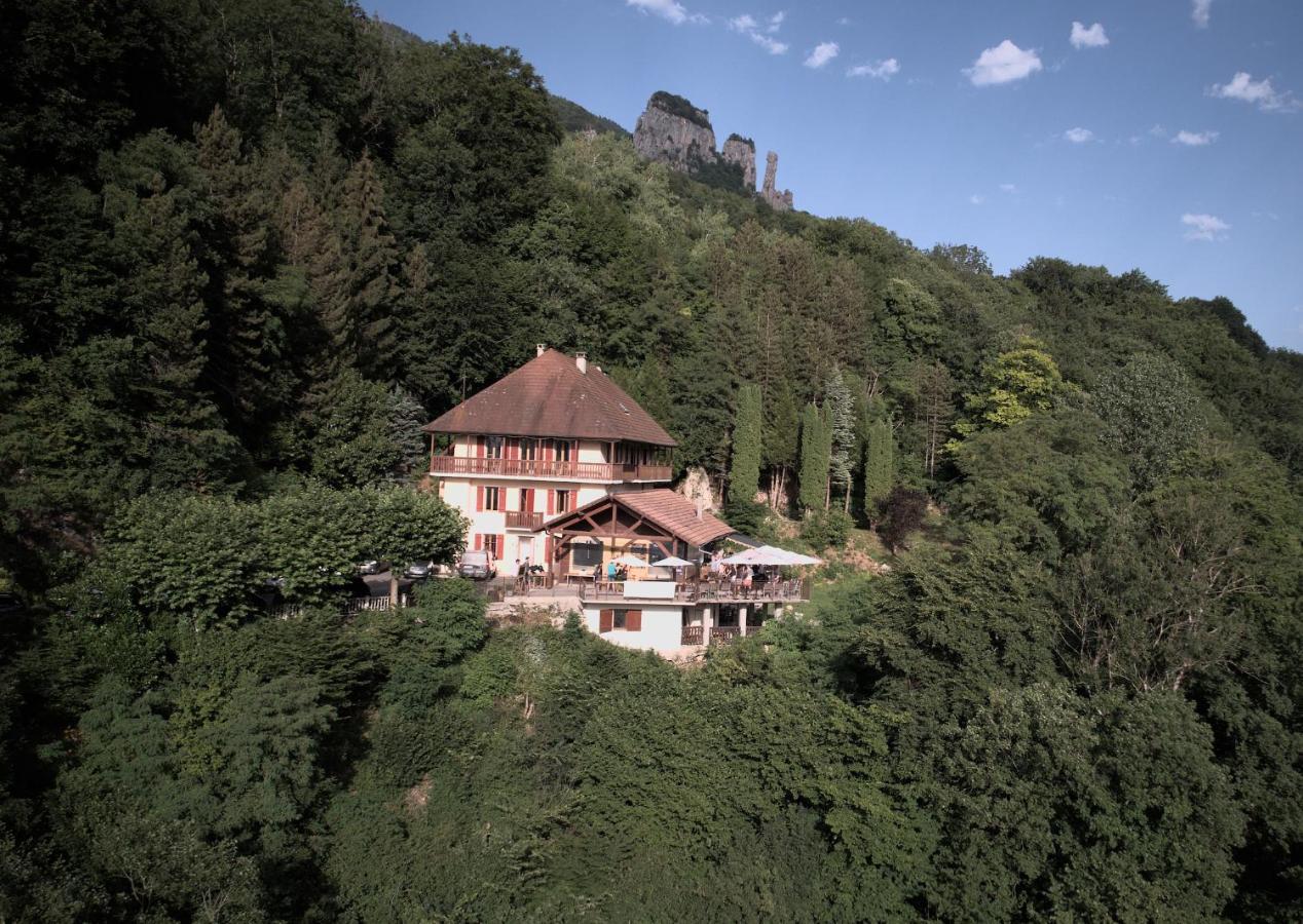 Auberge Du Pont De L'Abime Gruffy Eksteriør billede